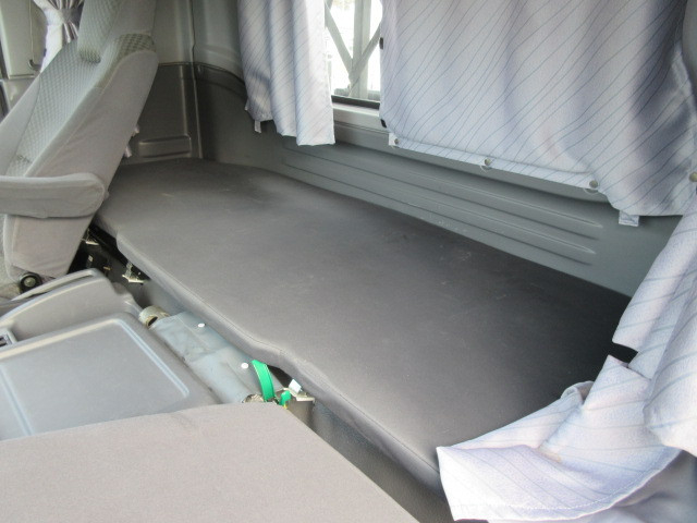 いすゞ フォワード 中型 コンテナ専用車 2RG-FRR90S2(98840) 27枚目