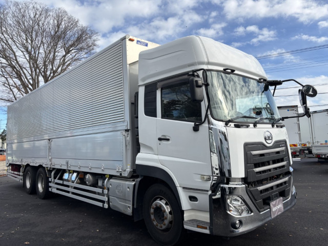 UDトラックス（日産） クオン 大型 ウィング 2PG-CD5CA(98844) 2枚目