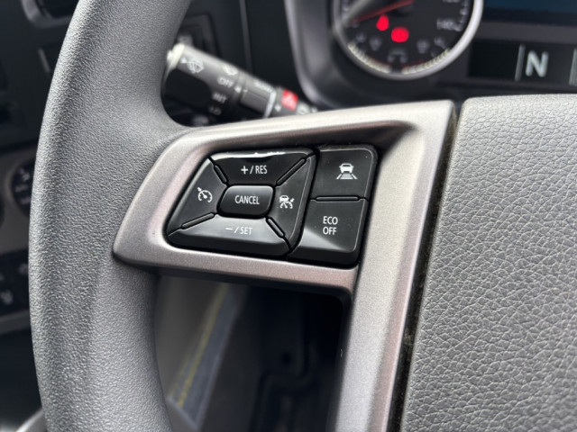 UDトラックス（日産） クオン 大型 ウィング 2PG-CD5CA(98844) 34枚目