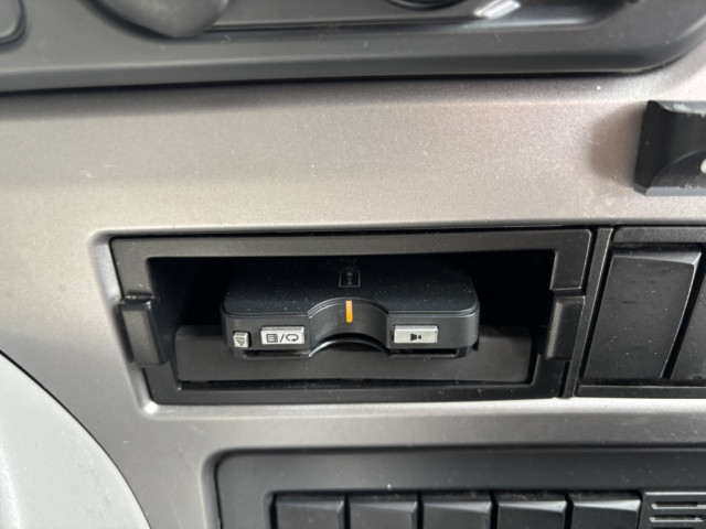 UDトラックス（日産） クオン 大型 ウィング 2PG-CD5CA(98844) 36枚目