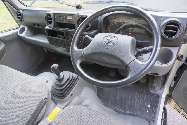 トヨタ トヨエース 小型 平ボディ LDF-KDY281(98846) 3枚目