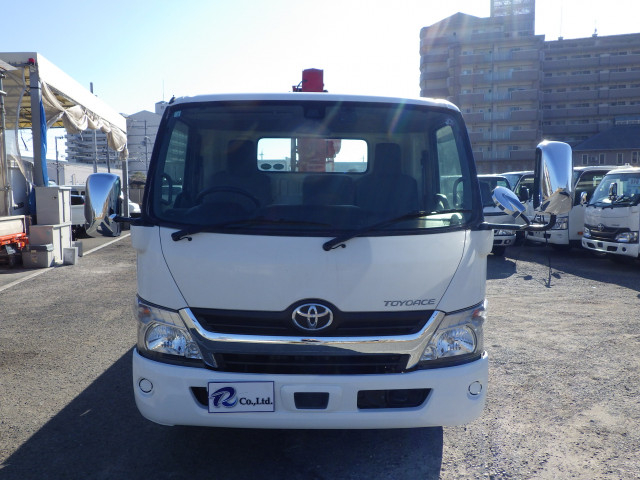トヨタ トヨエース 小型 平ボディ（クレーン付） TKG-XZU710(98847) 4枚目