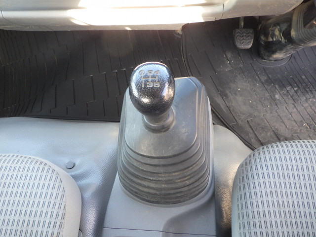 トヨタ トヨエース 小型 平ボディ（クレーン付） TKG-XZU710(98847) 14枚目