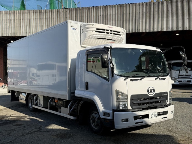UDトラックス（日産） コンドル 小型 冷蔵冷凍バン 2PG-BRR90T2(98848) 3枚目
