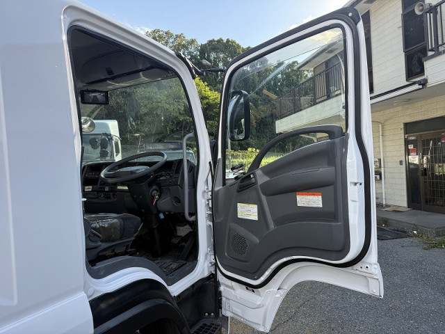 UDトラックス（日産） コンドル 小型 冷蔵冷凍バン 2PG-BRR90T2(98848) 26枚目