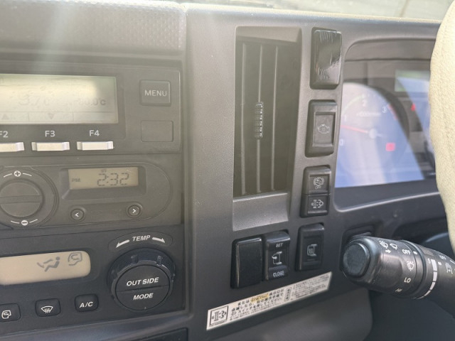 UDトラックス（日産） コンドル 小型 冷蔵冷凍バン 2PG-BRR90T2(98848) 37枚目