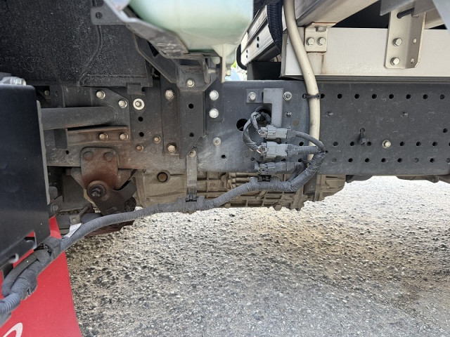 UDトラックス（日産） コンドル 小型 冷蔵冷凍バン 2PG-BRR90T2(98848) 44枚目