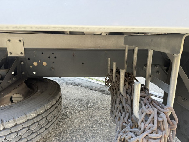 UDトラックス（日産） コンドル 小型 冷蔵冷凍バン 2PG-BRR90T2(98848) 50枚目