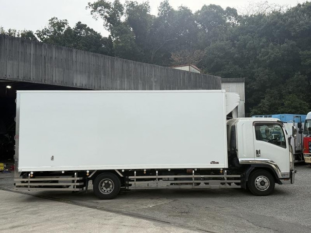 いすゞ フォワード 増トン 冷蔵冷凍バン 2PG-FSR90T2(98850) 4枚目