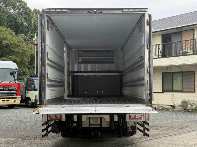 いすゞ フォワード 増トン 冷蔵冷凍バン 2PG-FSR90T2(98850) 11枚目