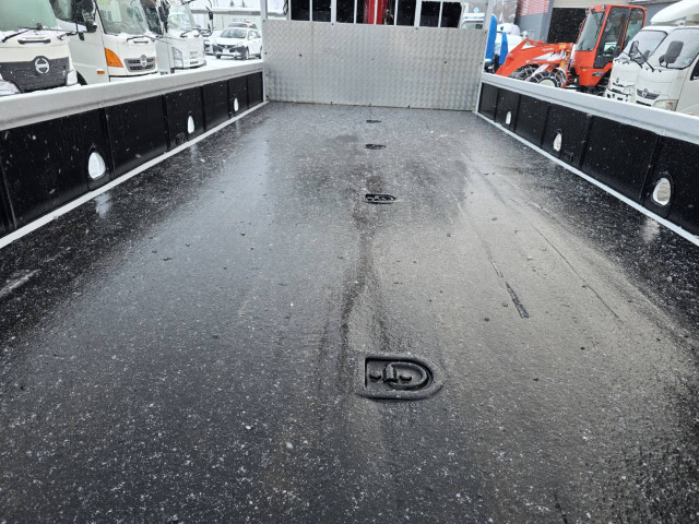 いすゞ フォワード 中型 平ボディ（クレーン付） 2RG-FRR90S2(98851) 9枚目