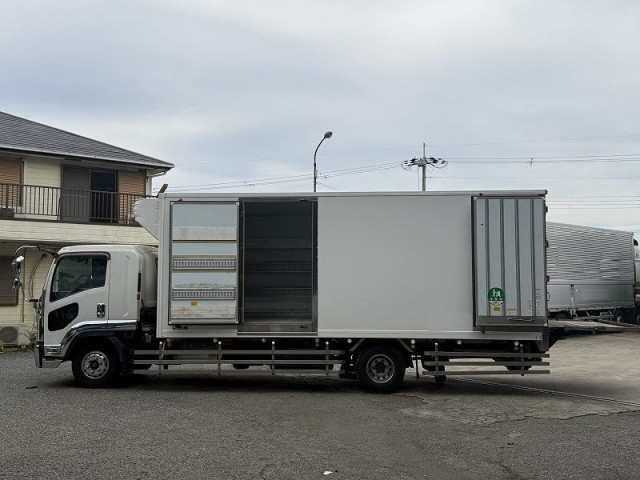 いすゞ フォワード 増トン 冷蔵冷凍バン 2PG-FSR90T2(98850) 13枚目