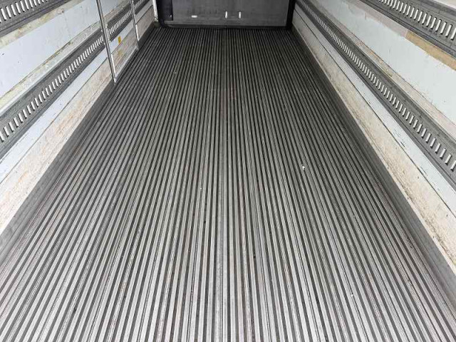 いすゞ フォワード 増トン 冷蔵冷凍バン 2PG-FSR90T2(98850) 20枚目