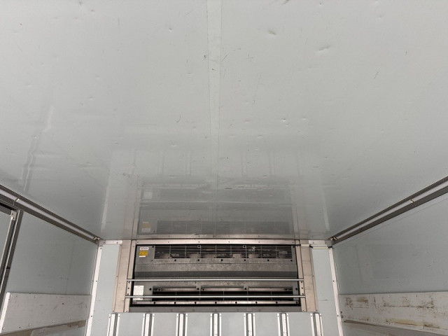 いすゞ フォワード 増トン 冷蔵冷凍バン 2PG-FSR90T2(98850) 22枚目