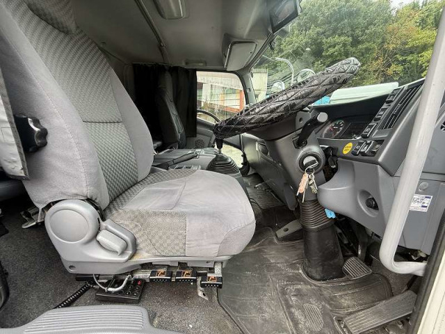 いすゞ フォワード 増トン 冷蔵冷凍バン 2PG-FSR90T2(98850) 28枚目