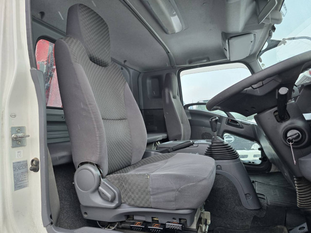 いすゞ フォワード 中型 平ボディ（クレーン付） 2RG-FRR90S2(98851) 28枚目