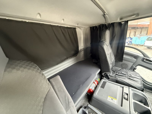 いすゞ フォワード 増トン 冷蔵冷凍バン 2PG-FSR90T2(98850) 34枚目