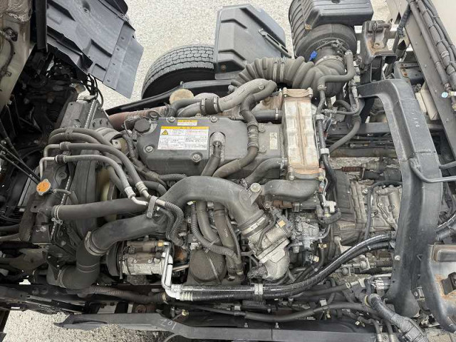 いすゞ フォワード 増トン 冷蔵冷凍バン 2PG-FSR90T2(98850) 44枚目