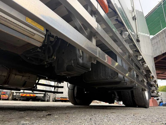 いすゞ フォワード 増トン 冷蔵冷凍バン 2PG-FSR90T2(98850) 45枚目