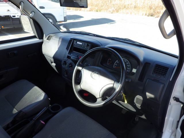 トヨタ タウンエース 小型 平ボディ DBF-S402U(98855) 6枚目