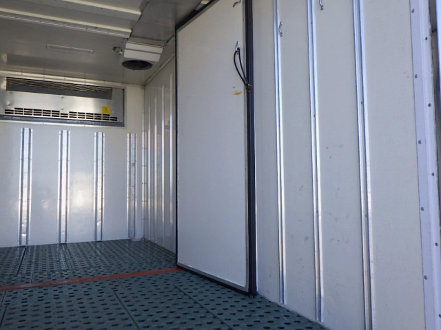 いすゞ エルフ 小型 冷蔵冷凍バン TRG-NLR85AN(98859) 10枚目