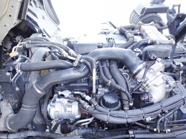いすゞ フォワード 増トン 冷蔵冷凍バン LPG-FTR90T2(98884) 17枚目