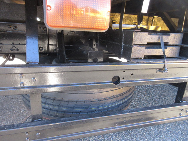 三菱ふそう ファイター 増トン 平ボディ（クレーン付） TKG-FK62FY(98886) 42枚目