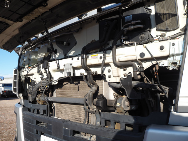 いすゞ ギガ 大型 ミキサー車 QKG-CXZ77AT(98888) 9枚目