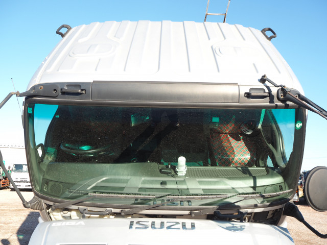 いすゞ ギガ 大型 ミキサー車 QKG-CXZ77AT(98888) 10枚目