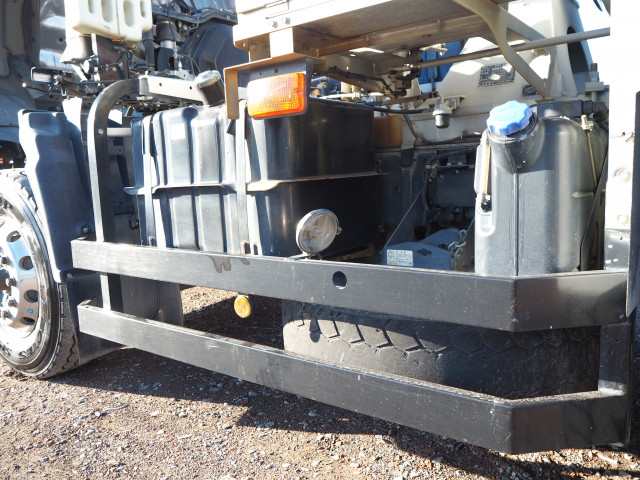 いすゞ ギガ 大型 ミキサー車 QKG-CXZ77AT(98888) 32枚目