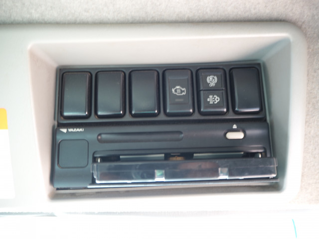 いすゞ ギガ 大型 ミキサー車 QKG-CXZ77AT(98888) 43枚目