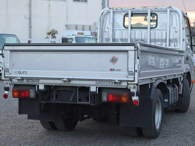 トヨタ トヨエース 小型 平ボディ TKG-XZC600(98892) 2枚目