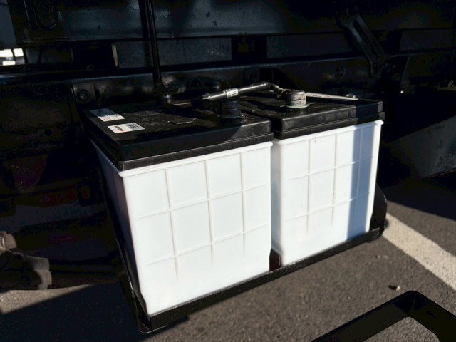 いすゞ エルフ 小型 平ボディ（クレーン付） TKG-NMR85AN(98893) 18枚目