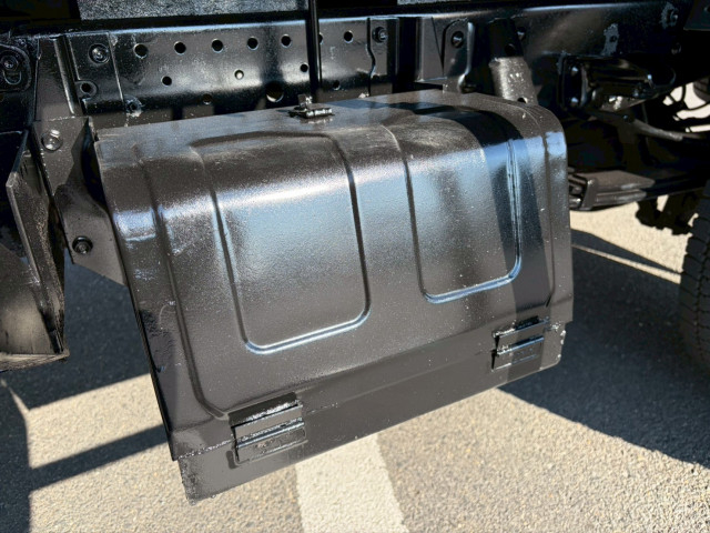 いすゞ エルフ 小型 平ボディ（クレーン付） TKG-NMR85AN(98893) 20枚目