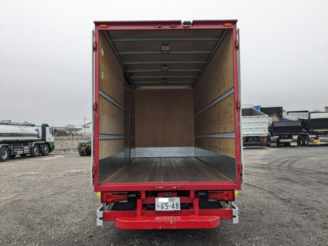 三菱ふそう キャンター 小型 バン 2RG-FEAV0(98894) 9枚目