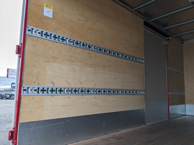 三菱ふそう キャンター 小型 バン 2RG-FEAV0(98894) 19枚目