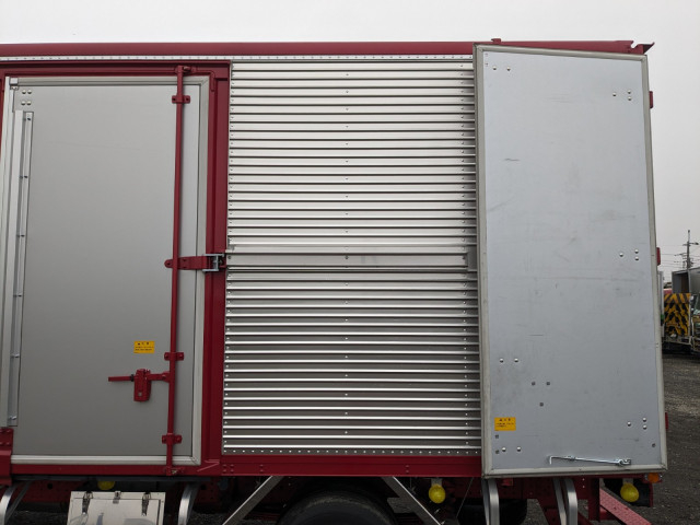 三菱ふそう キャンター 小型 バン 2RG-FEAV0(98894) 20枚目