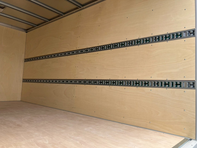 三菱ふそう キャンター 小型 バン 2PG-FEB80(98895) 16枚目