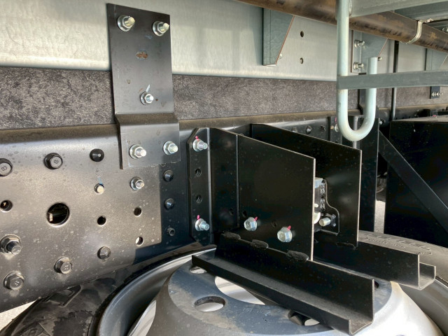 三菱ふそう キャンター 小型 バン 2PG-FEB80(98895) 20枚目