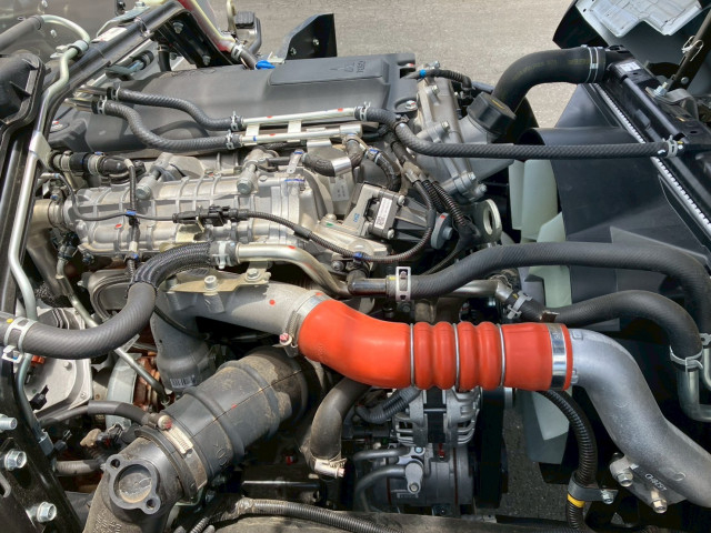 三菱ふそう キャンター 小型 バン 2PG-FEB80(98895) 21枚目