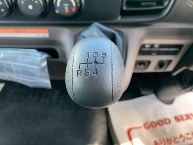 三菱ふそう キャンター 小型 バン 2PG-FEB80(98895) 39枚目