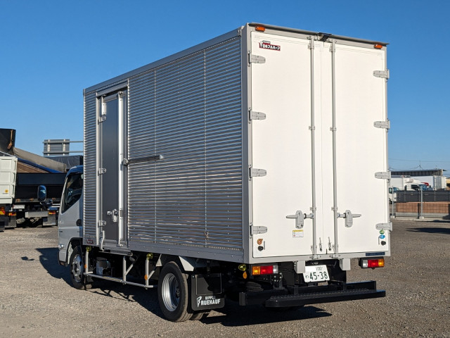 三菱ふそう キャンター 小型 バン 2RG-FEAV0(98900) 4枚目