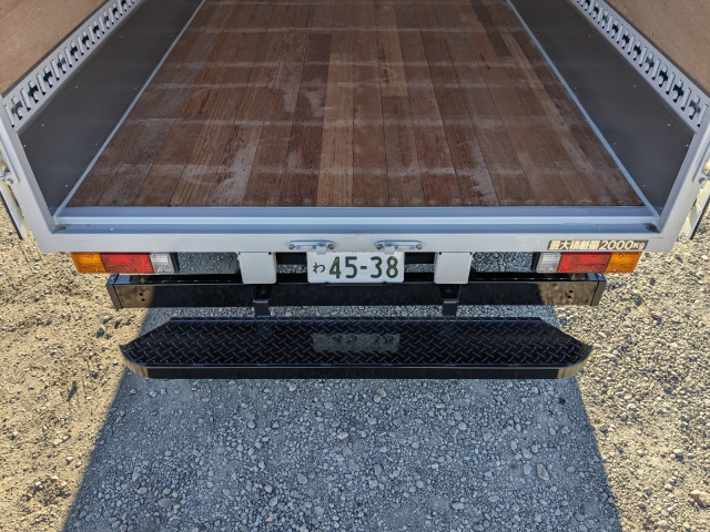 三菱ふそう キャンター 小型 バン 2RG-FEAV0(98900) 10枚目