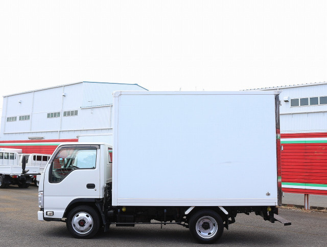 いすゞ エルフ 小型 バン TKG-NJS85AN(98901) 8枚目