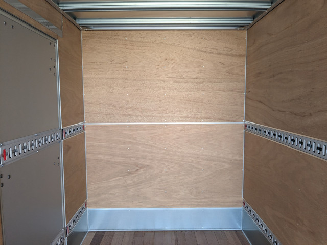 三菱ふそう キャンター 小型 バン 2RG-FEAV0(98900) 16枚目