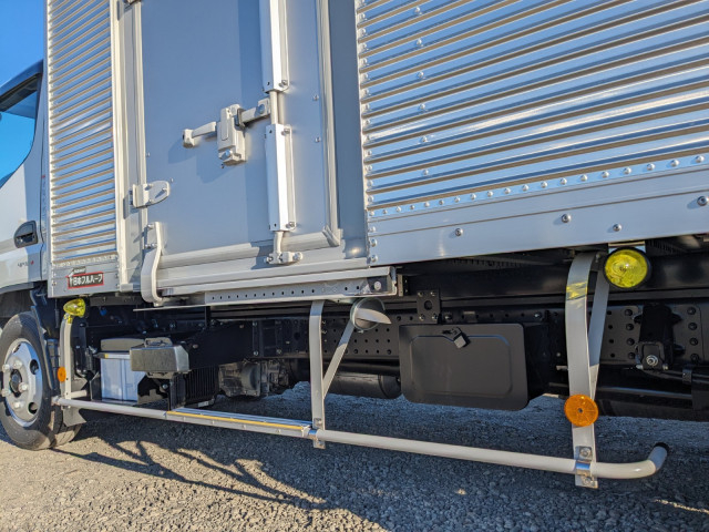 三菱ふそう キャンター 小型 バン 2RG-FEAV0(98900) 25枚目