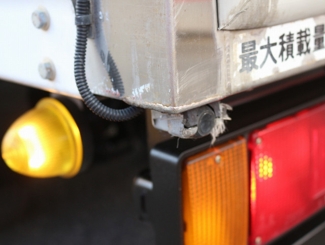 いすゞ エルフ 小型 バン TKG-NJS85AN(98901) 27枚目