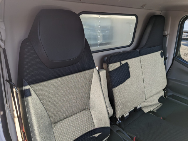 三菱ふそう キャンター 小型 バン 2RG-FEAV0(98900) 34枚目