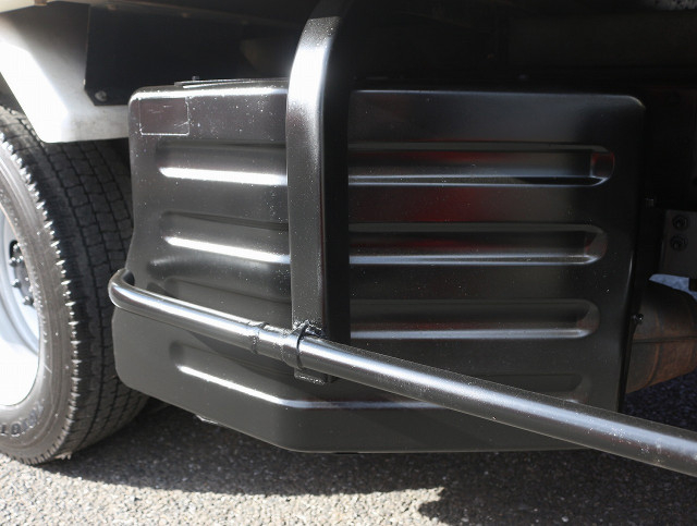 いすゞ エルフ 小型 バン TKG-NJS85AN(98901) 29枚目