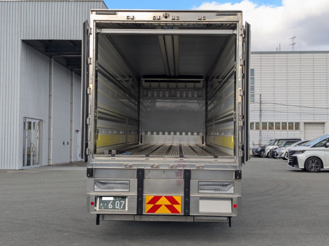 いすゞ ギガ 大型 ウィング 2PG-CYL77DA(98903) 9枚目